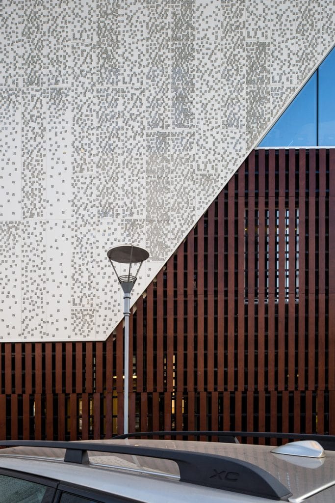 prodema mocca wood youtopia alonso balaguer y arquitectos asociados 04