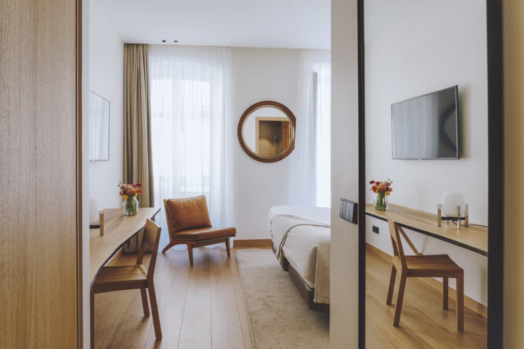 parklex-prodema-country-oak-arbaso-hotel-04