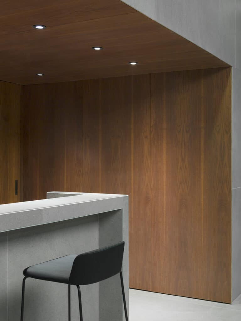 parklex-prodema-walnut-avianca-lounges-francesc-rife-studio-01-V