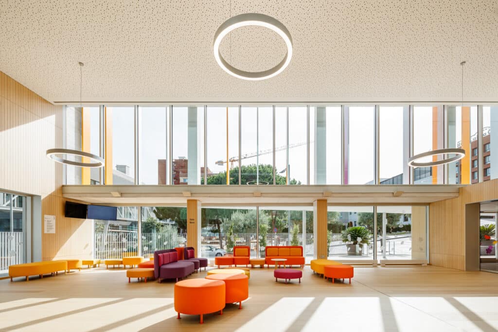 Sant-Joan-de-Deu-Pediatric-Cancer-Center-Barcelona-Flooring-Bamboo_3